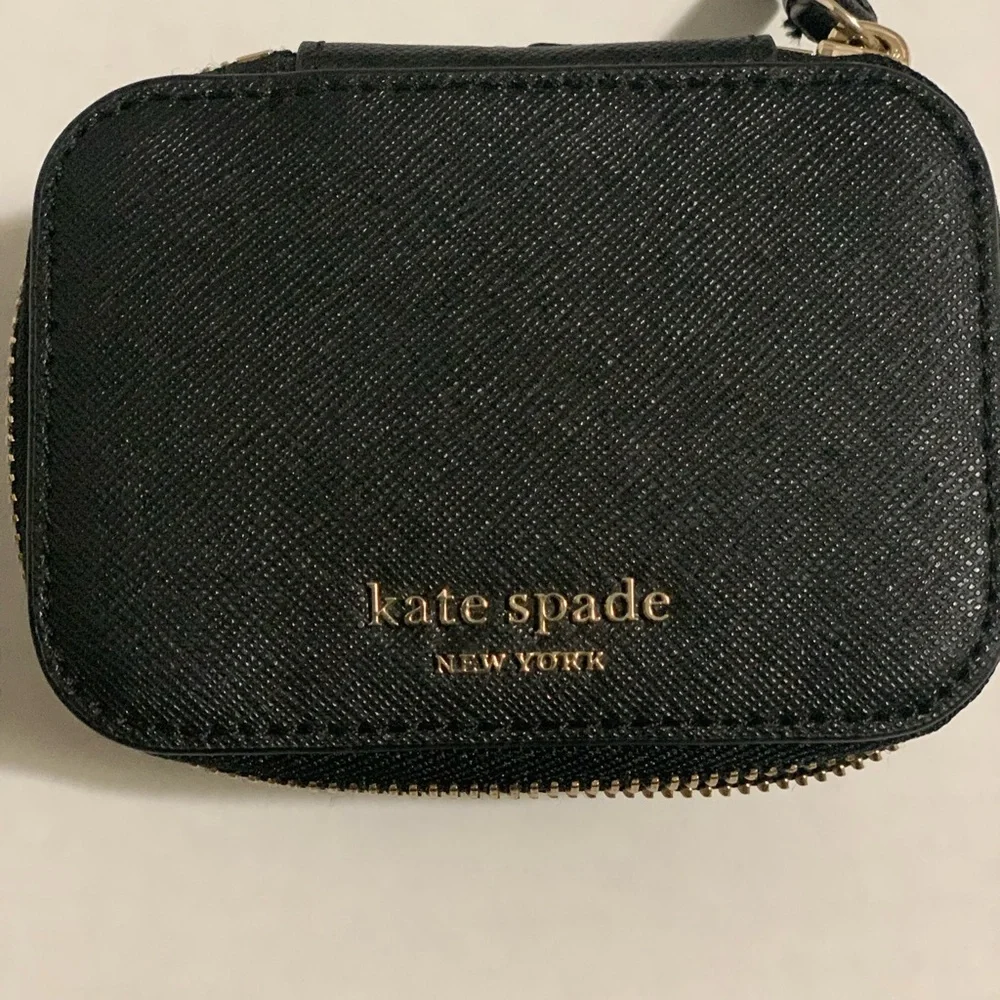 Kate Spade Black Textured Travel Jewelry Case with Gold Details - Picture 2 of 9